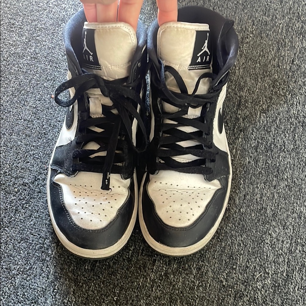 Nike Air Sneakers Black and White